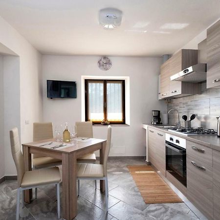 Ferienwohnung Casa Delle Rose Verbania Exterior foto