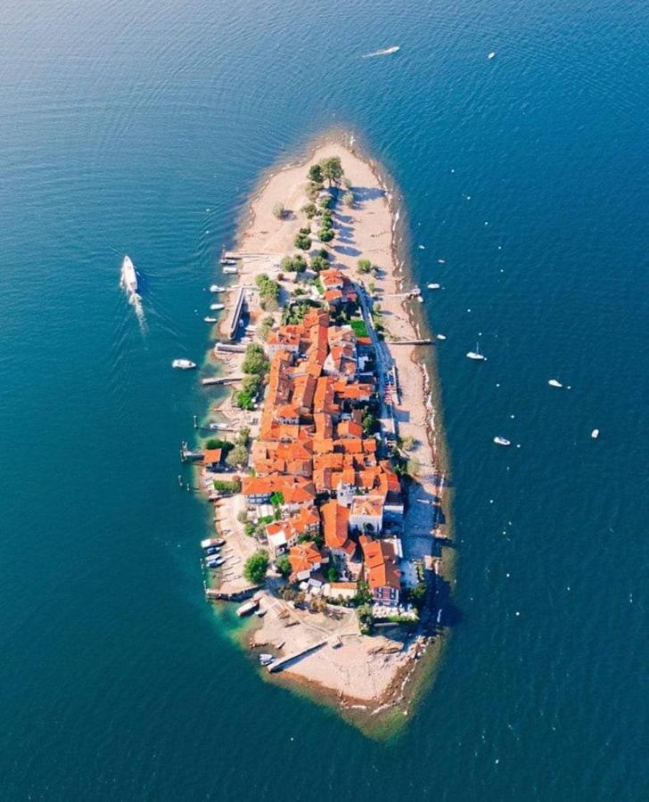 Ferienwohnung Casa Delle Rose Verbania Exterior foto