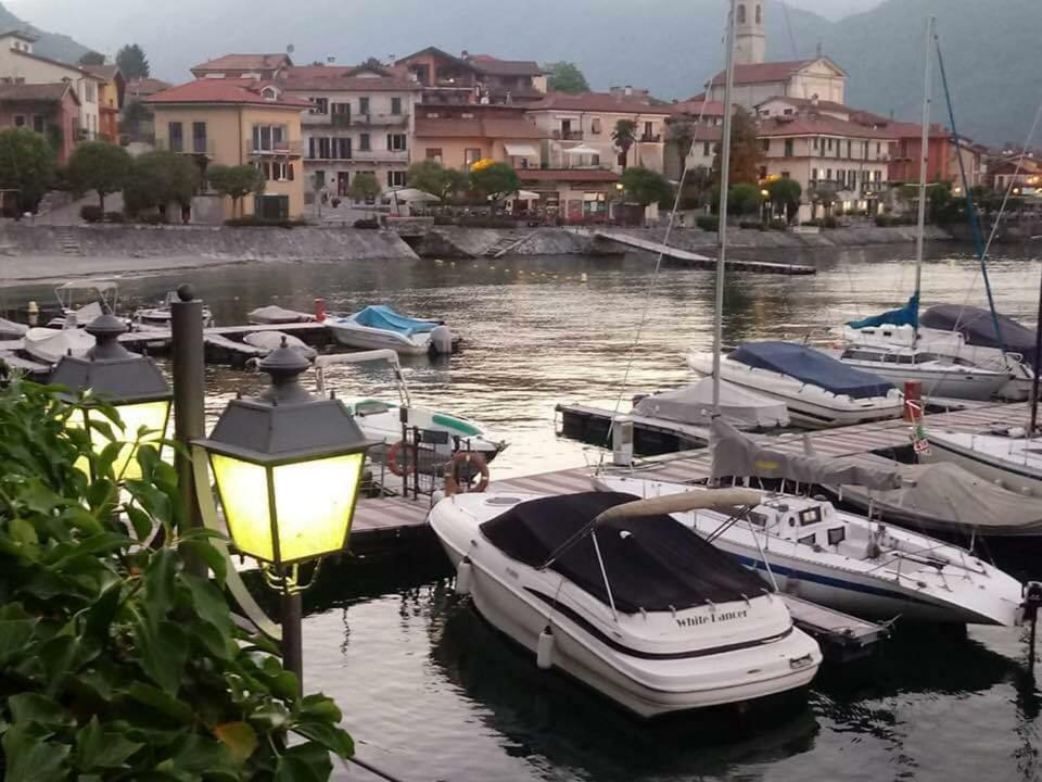 Ferienwohnung Casa Delle Rose Verbania Exterior foto