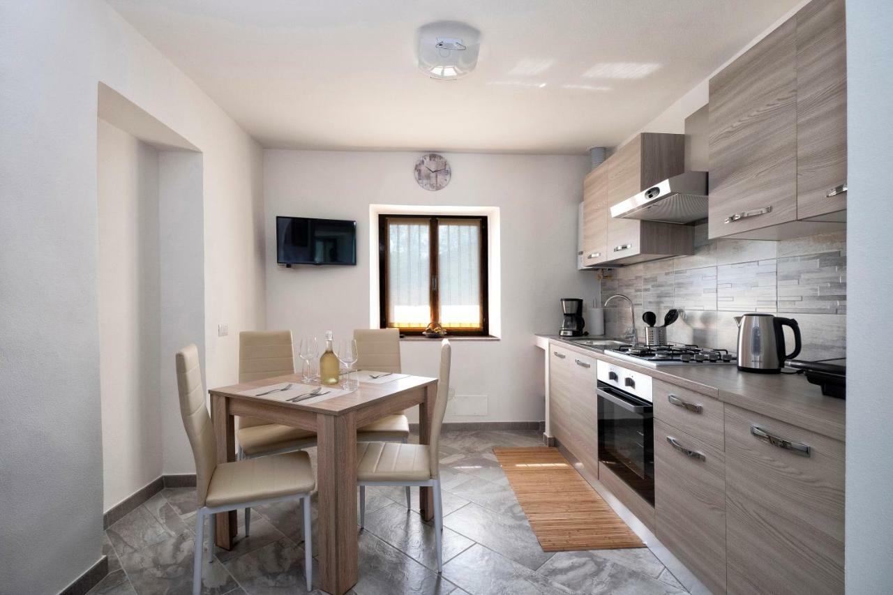 Ferienwohnung Casa Delle Rose Verbania Exterior foto